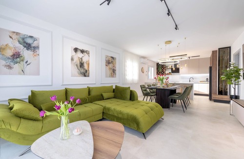 Kastel Stari Villa | Serene 3-bedroom house with AC in charming Kaštel Stari