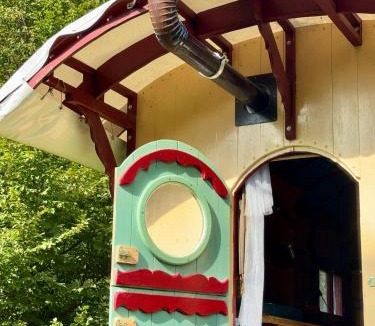 Vojnic Other | Shepherd's hut in nature