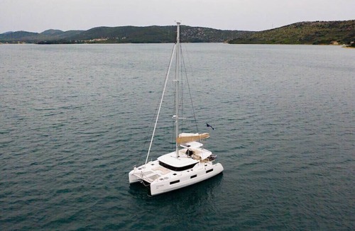 Sibenik Boat Rental | Sibenik Sunshine Sailing: A Luxurious Croatian Beach Experience