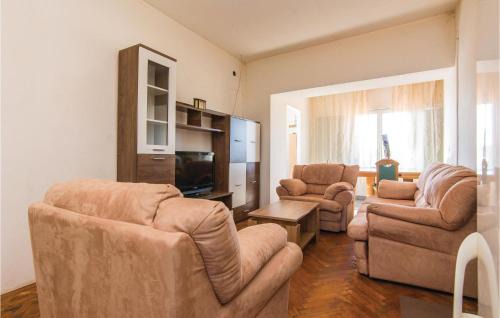 Donje Rastane House | Six-Bedroom Holiday Home In Donje Rastane