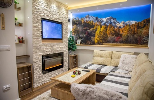 Pale Apartment | SKS
