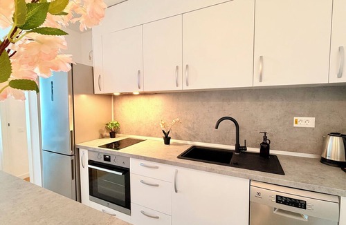 Aviatiei Apartment | Skyline Haven 1BR Balcony in UP-site