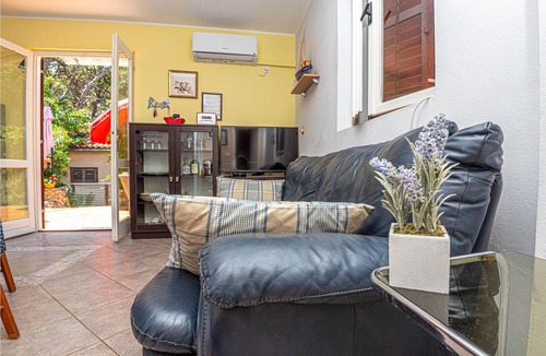 Jadrija House | Small cottage furnished with style is located in Jadrija, a resort between Sibenik and Vodice.