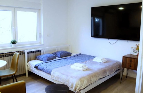 Sesvete Apartment | Snugg'n Cozy Studio