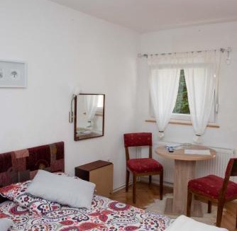 Daruvar House | Sobe Dario