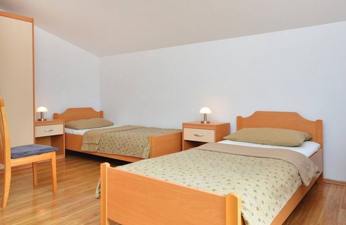 Trilj House | Sobe Melada - Twin Room With Balcony and Mountain View (A2)