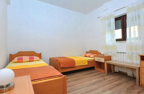 Trilj House | Sobe Melada - Twin Room With Balcony and Mountain View (A2)