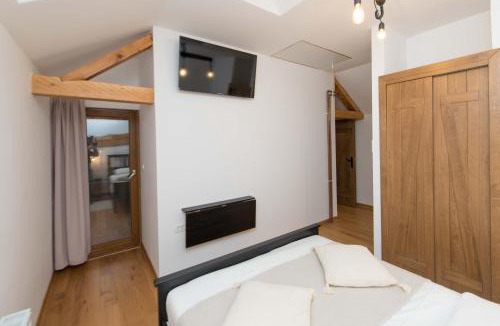 Dezanovac House | SOBE NA FARMI
