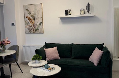 Otopeni Apartment | Sofia Residence-Otopeni Airport & Therme- Libertatii Gardens-Self Check-in