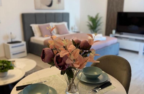Otopeni Apartment | Sofia Residence-Otopeni Airport & Therme- Libertatii Gardens-Self Check-in
