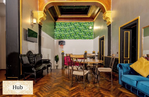 Bucharest City-Centre Apartment | Spacious 5-bedroom apartment with AC, WiFi in brilliant Bucharest