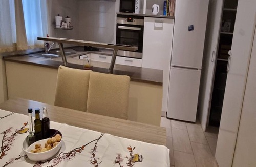Rudine Apartment | Spacious apartment in Kastel Novi