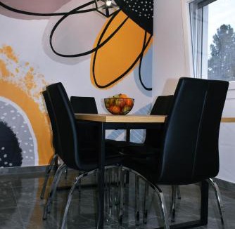 Solin Apartment | Spacious apartment with outdoor space and parking