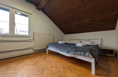 Sesvete Apartment | Spacious Condo w Terrace & Piano
