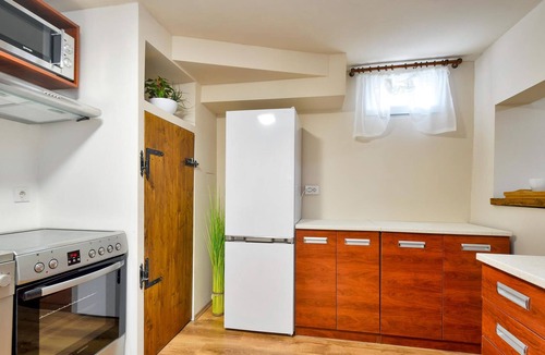 Gornji Kneginec House | Spacious modern cottage in Tur?in inland Croatia, close to a lake and a town.
