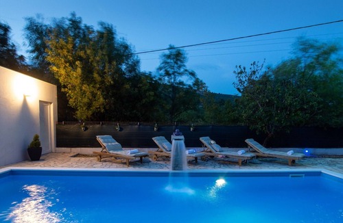 Labin Villa | Spacious Prgomet Retreat with Private Pool, Fitness Centre, and Garden - Three Bedroom Villa
