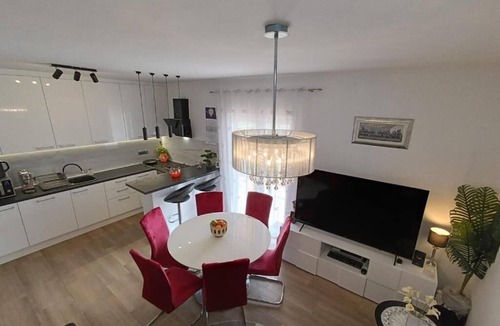Podgradina Villa | Spacious Villa near Zadar & Nin with Garden & BBQ
