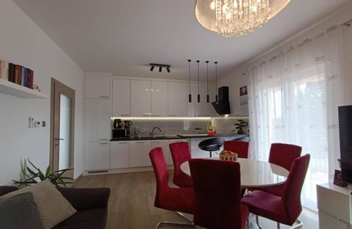 Podgradina Villa | Spacious Villa near Zadar & Nin with Garden & BBQ