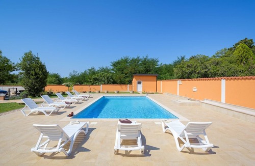 Babici House | Spacious villa with swimming pool and garden - Villa Anica