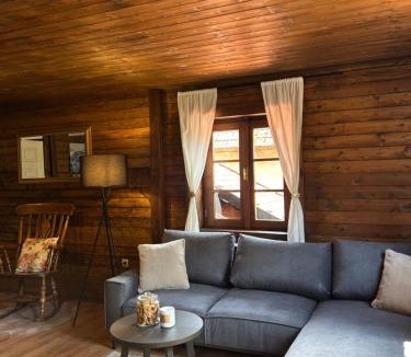 Breznik Plesivicki House | Stara hiža pod Okićem