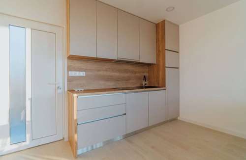 Kutina House | Stay among vineyards with views of Lonjsko Polje
