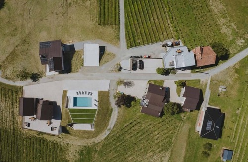 Kutina House | Stay among vineyards with views of Lonjsko Polje