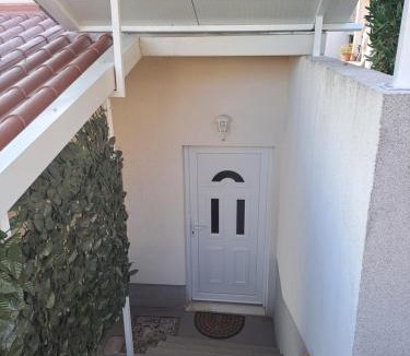Solin Apartment | Stone Guest House
