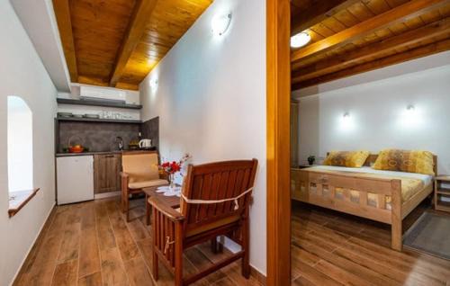 Stankovci Villa | Stone Holiday Homes Stankovci with pool and Mediterranean gardens