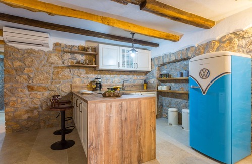 Dobrinj Apartment | Stone House Apartment With A Private And Heated Swimming Pool