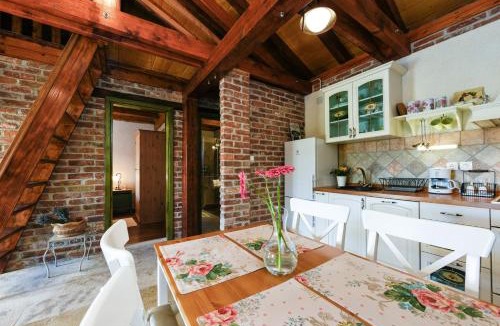 Tribanj House | Stone house BURA
