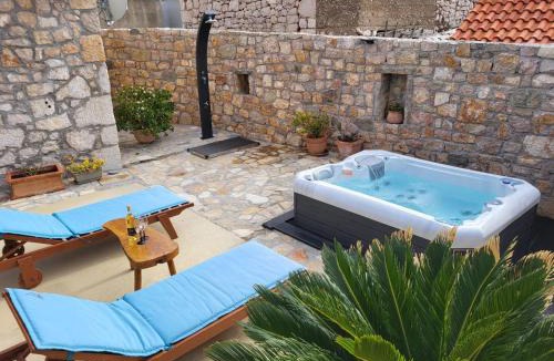 Vinjerac House | Stone House Knezevic