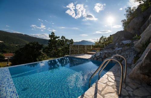 Omis House | Stone House Marin
