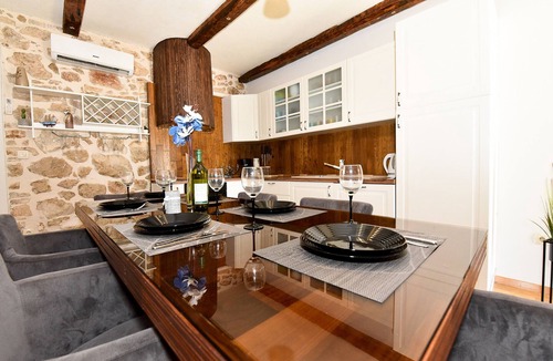 Galovac Villa | Stone villa Anita with pool, Zadar county