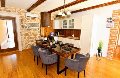 Galovac Villa | Stone villa Anita with pool, Zadar county