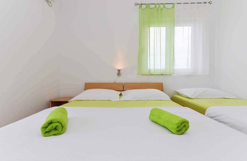 Ljubac Apartment | Studio 80 m from the sandy beach