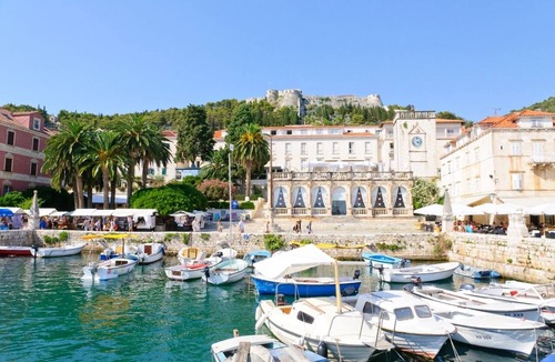 Hvar Old Town Apartment | Studio apartment in Hvar town with Terrace, Air condition, WIFI, Washing machine (221-1)