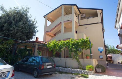 Lopar Apartment | Studio apartment in Lopar with Terrace, Air condition, WIFI (4739-1)