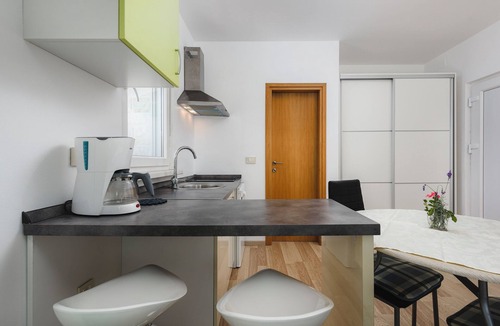Đuba Apartment | Studio apartment on the first floor - Mirjana 2