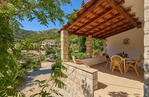 Okuklje Apartment | Studio Dolores-apartment by the sea