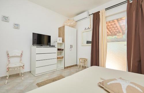 Okuklje Apartment | Studio Dolores-apartment by the sea