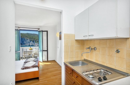 Pokrivenik Apartment | Studio flat near beach Cove Pokrivenik (Hvar) (AS-5231-d)