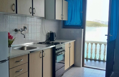Dubrava Apartment | Studio flat near beach Cove Pještata (Pelješac) (AS-14440-c)