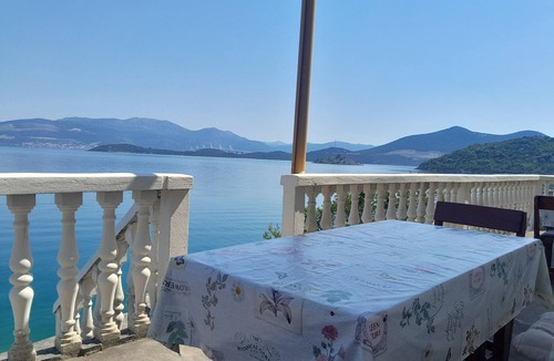 Dubrava Apartment | Studio flat near beach Cove Pještata (Pelješac) (AS-14440-c)