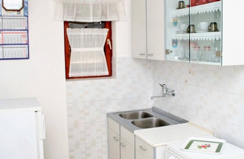 Mandre Apartment | Studio flat near beach Mandre, Pag (AS-4123-a)