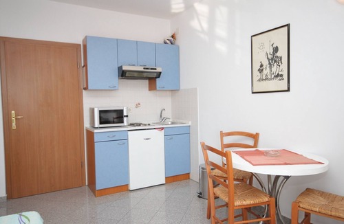 Medveja Apartment | Studio flat near beach Medveja, Opatija (AS-3430-a)