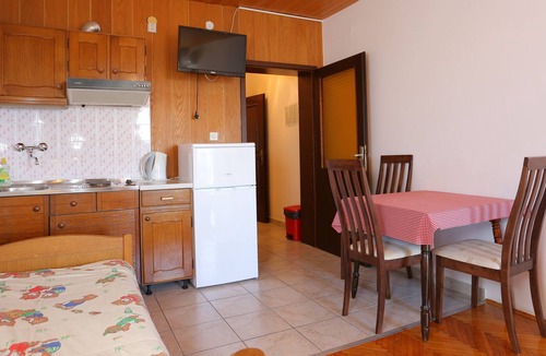 Lokva Rogoznica Apartment | Studio flat with balcony and sea view Lokva Rogoznica, Omiš (AS-18211-a)