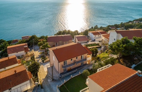 Stanici Apartment | Studio flat with a swimming pool Stanići, Omiš (AS-18676-a)