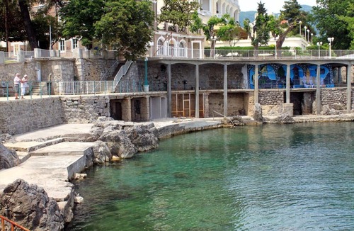 Lovran Apartment | Studio flat with a swimming pool Lovran, Opatija (AS-14178-a)