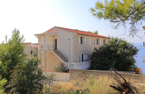 Dugi Rat Apartment | Studio flat with air-conditioning Mali Rat, Omiš (AS-18485-d)