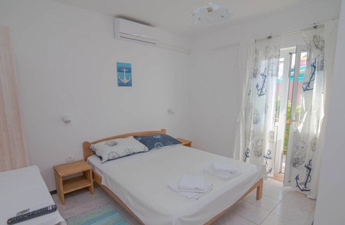 Veli Losinj Apartment | Studio flat with balcony Veli Lošinj, Lošinj (AS-21190-a)